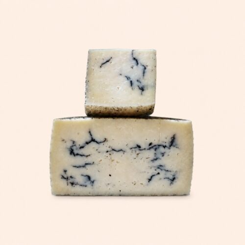 Sheep cheese with Black Truffles