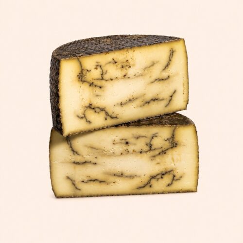 Sheep cheese with Black Garlic